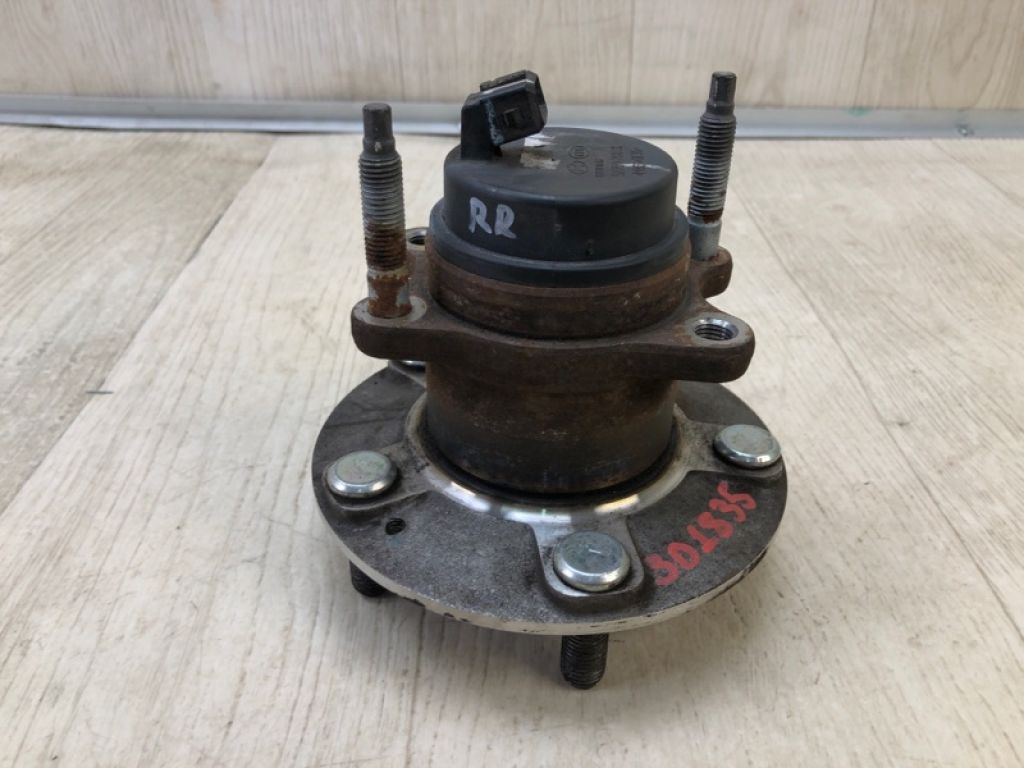 527301M000 | Маточина колеса задн. KIA FORTE/CERATO TD 08-13