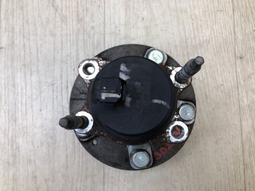 527301M000 | Маточина колеса задн. KIA FORTE/CERATO TD 08-13 - Фото 2