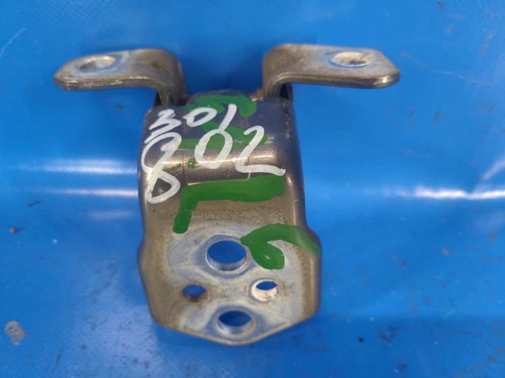 GS3L-59-210A | Петля двері верхня передн. лів. MAZDA 6 GH 07-12