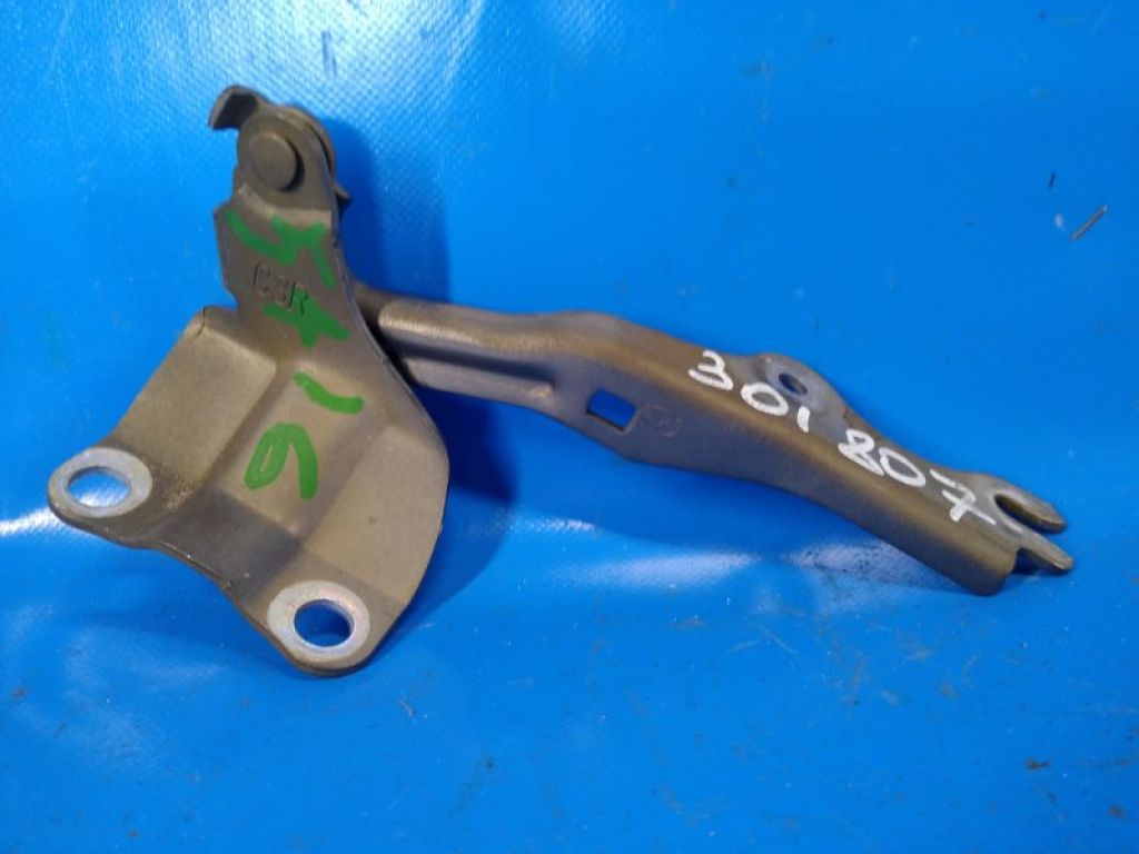 GS3L-52-410C | Петля капоту прав. MAZDA 6 GH 07-12