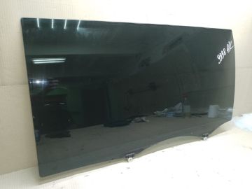 Стекло двери задн. лев. TOYOTA SIENNA 11-16