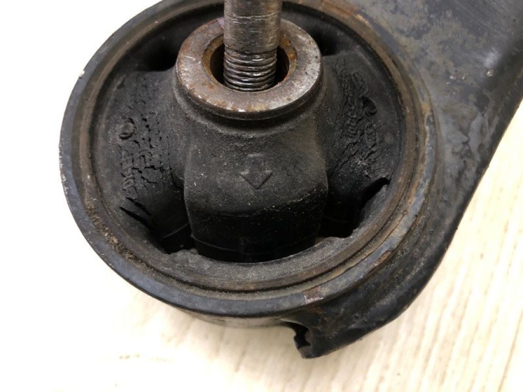 545001M100 | Важіль передньої підвіски нижній лів. KIA FORTE/CERATO TD 08-13 - Фото 6