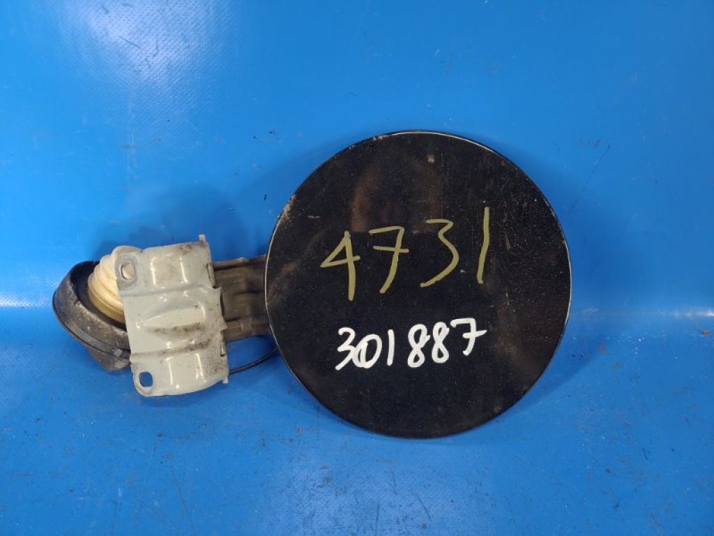 5940A195 | Лючок топливного бака MITSUBISHI MIRAGE 13-