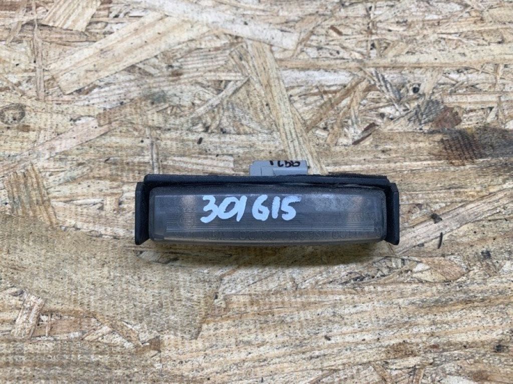 81270-AA020 | Подсветка номера TOYOTA CAMRY 40 06-11