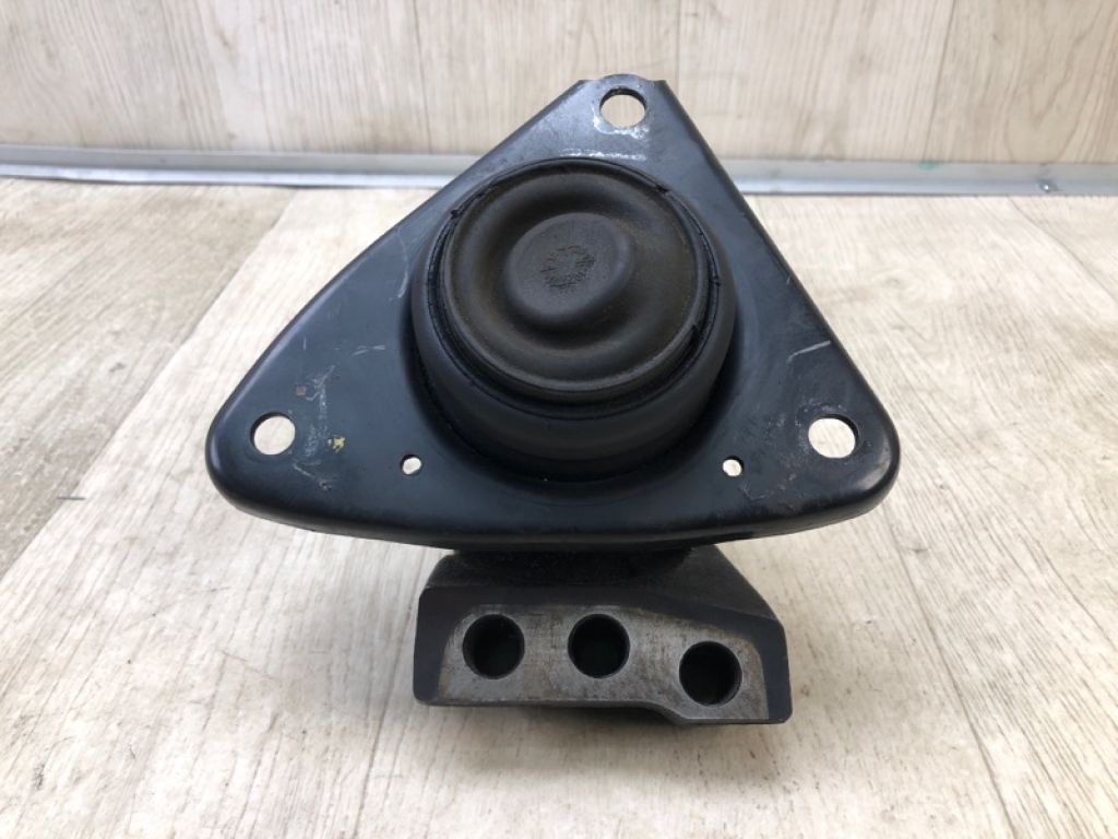21810-0Q000 | Подушка двигуна прав. KIA FORTE/CERATO TD 08-13