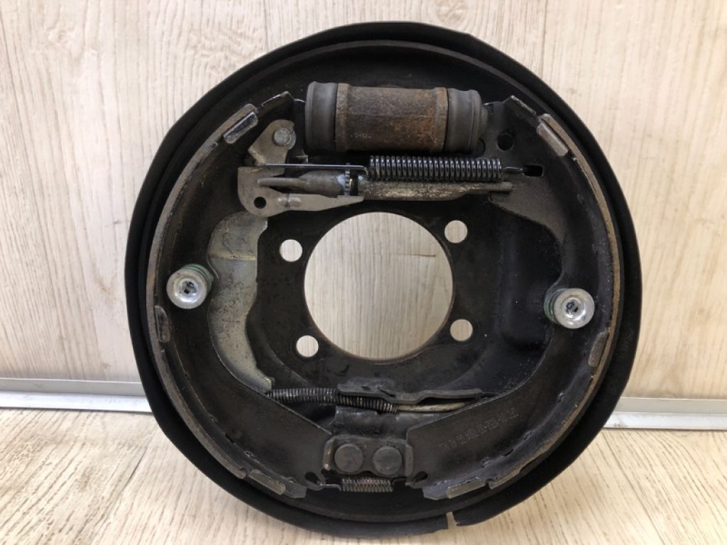 440203LM0A | Тормозной механизм задн. прав. NISSAN NV200 USA 13-