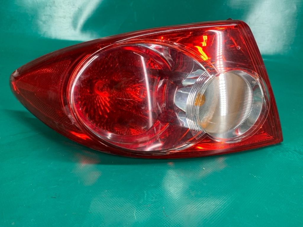 GK2A-51-160C | Фонарь наружный лев. MAZDA 6 GG 02-07