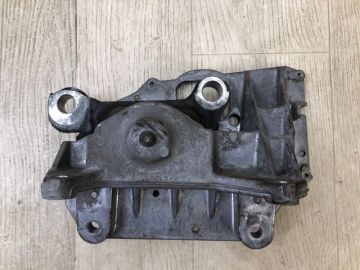 Подушка АКПП NISSAN NV200 USA 13-