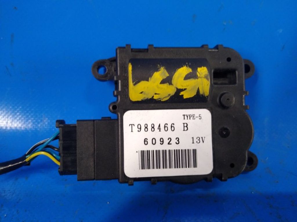 T988466B | Моторчик заслінки пічки MAZDA MX-5 15- - Фото 2