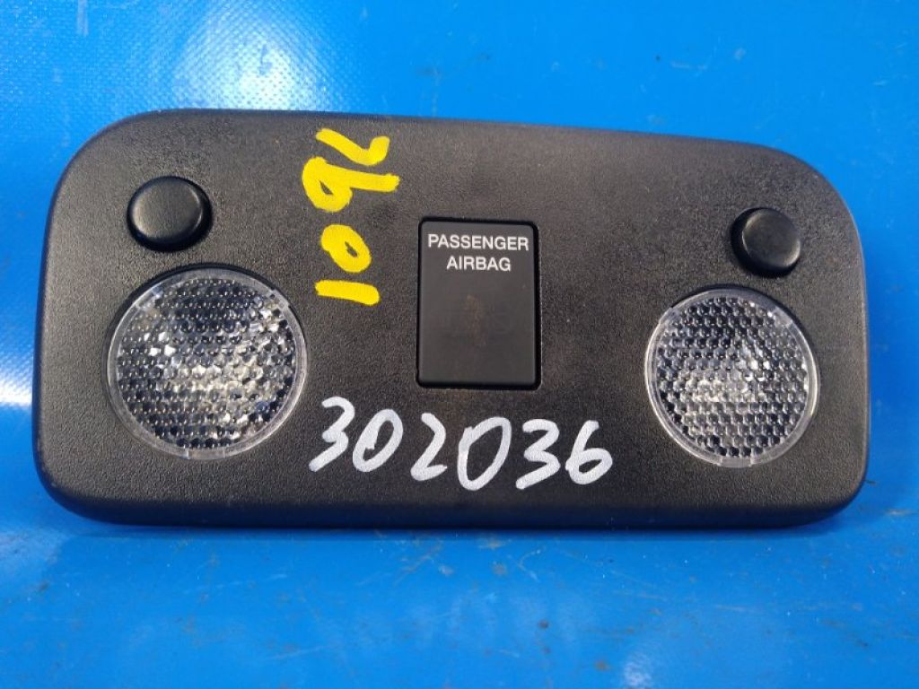 JR3Z-63519A70-CA | Плафон салона FORD MUSTANG 15-