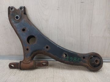 Рычаг передней подвески нижний лев. TOYOTA CAMRY 40 06-11
