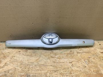 Панель подсветки номера TOYOTA CAMRY 40 06-11