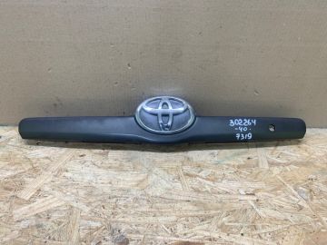 Панель подсветки номера TOYOTA CAMRY 40 06-11