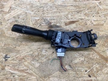 Подрулевой переключатель лев. TOYOTA CAMRY 40 06-11
