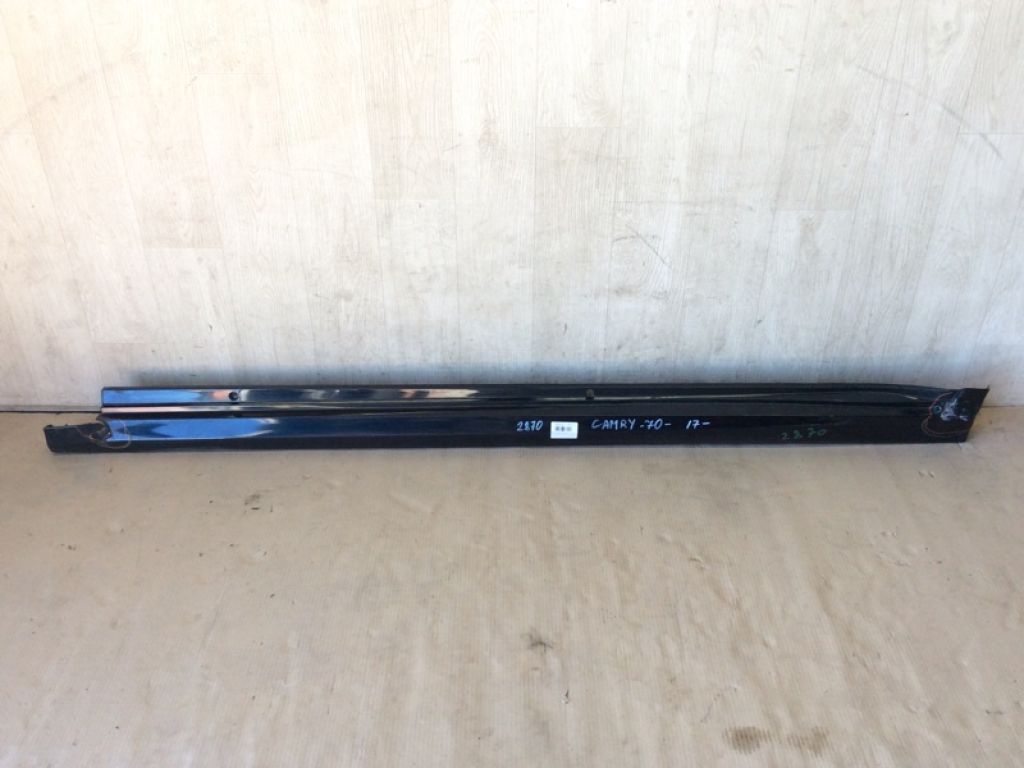 7585206941 | Накладка порогу зовнішня лів. TOYOTA CAMRY 70 17-