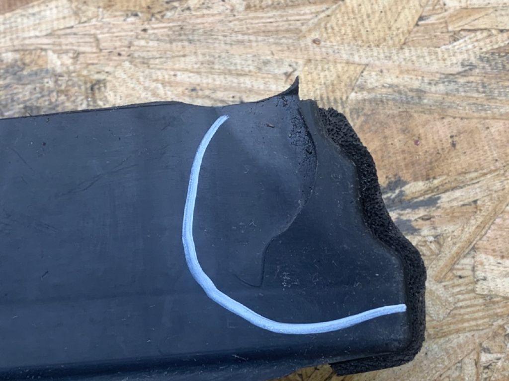 53294-06030 | Дефлектор радіатора лів. TOYOTA CAMRY 40 06-11 - Фото 2