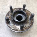 DG9Z-1104-U | Маточина колеса передн. LINCOLN MKZ 13-20 - Прев'ю 2