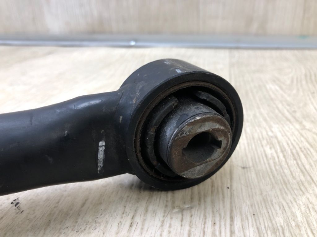 DG9Z-5K898-A | Важіль задньої підвіски нижній поперечний LINCOLN MKZ 13-20 - Фото 4