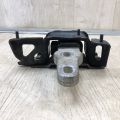 8V51-7M121AE | Подушка АКПП лів. FORD FIESTA 08-17 - Прев'ю 3