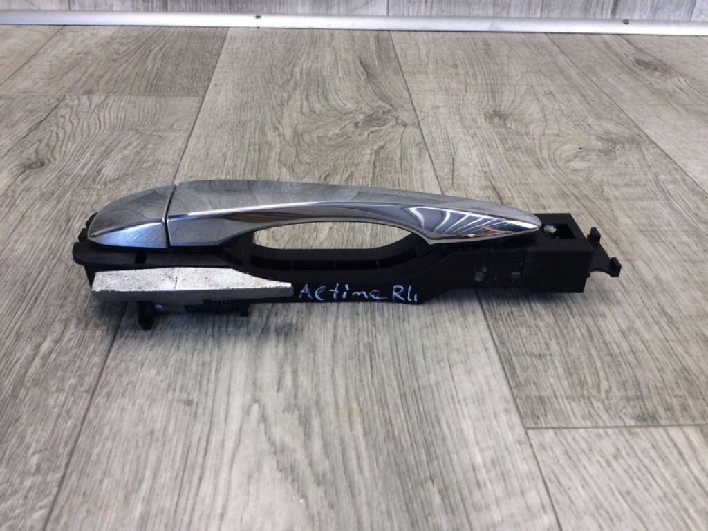 826403TA0A | Ручка двері зовнішня задн. лів. NISSAN ALTIMA L33 12-18