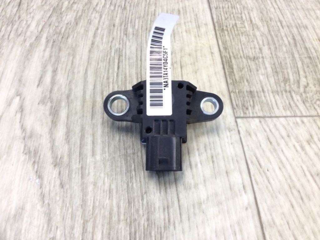 98836-3TA0A | Датчик удара передн. прав. NISSAN ALTIMA L33 12-18