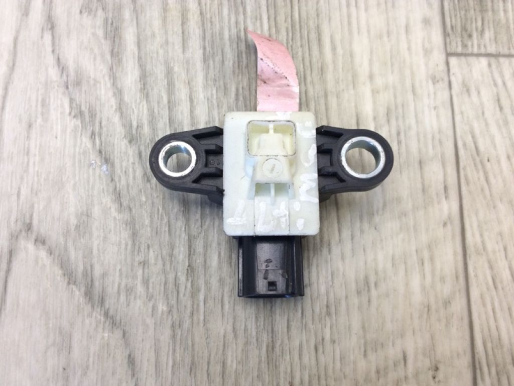 98836-3TA0A | Датчик удара передн. прав. NISSAN ALTIMA L33 12-18 - Фото 2