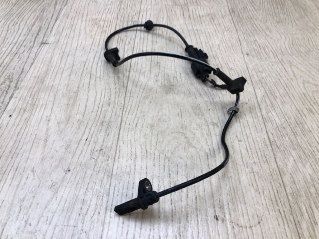 AE8Z-2C204-B | Датчик ABS передн. FORD FIESTA 08-17