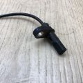 AE8Z-2C204-B | Датчик ABS передн. FORD FIESTA 08-17 - Превью 2