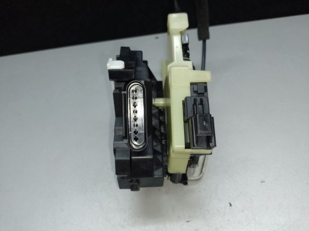 GN1Z-5426413-C | Замок двери багажника FORD ECOSPORT 18-22 - Фото 2