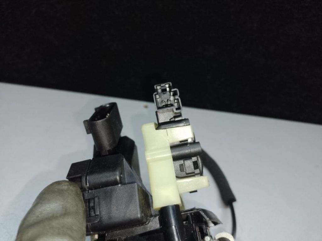 GN1Z-5426413-C | Замок двери багажника FORD ECOSPORT 18-22 - Фото 3