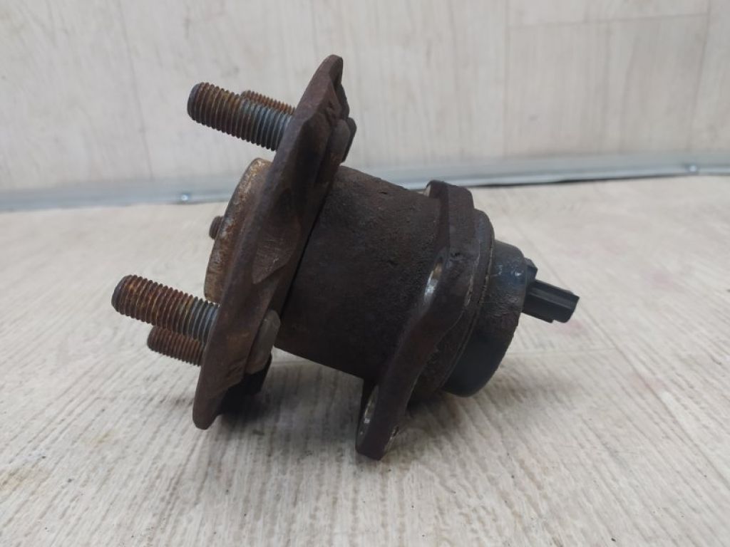 4245047040 | Маточина колеса задн. TOYOTA PRIUS - 30 09-17 - Фото 2