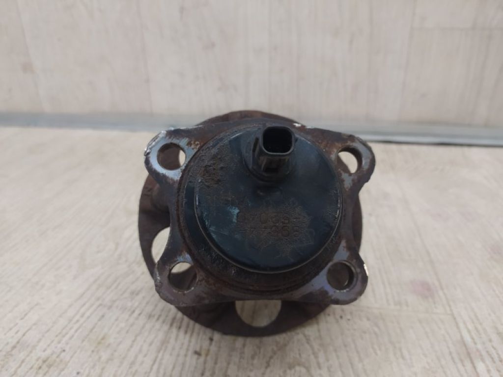 4245047040 | Маточина колеса задн. TOYOTA PRIUS - 30 09-17 - Фото 3