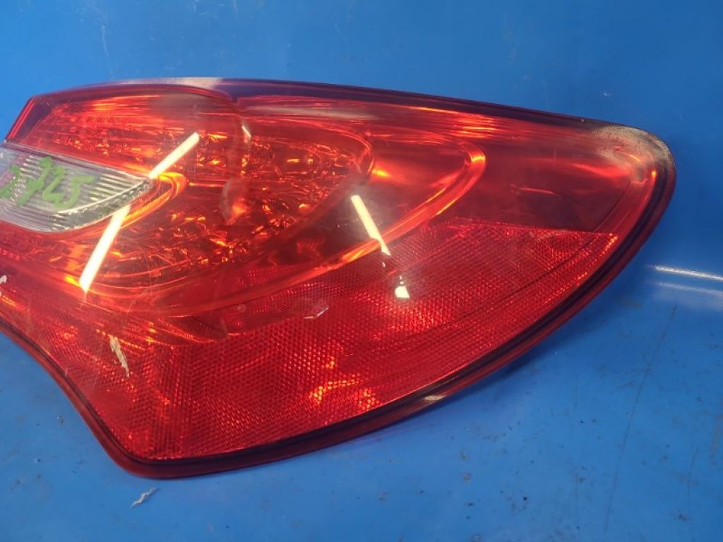 5182524AD | Фонарь наружный прав. CHRYSLER 200 10-14 - Фото 2