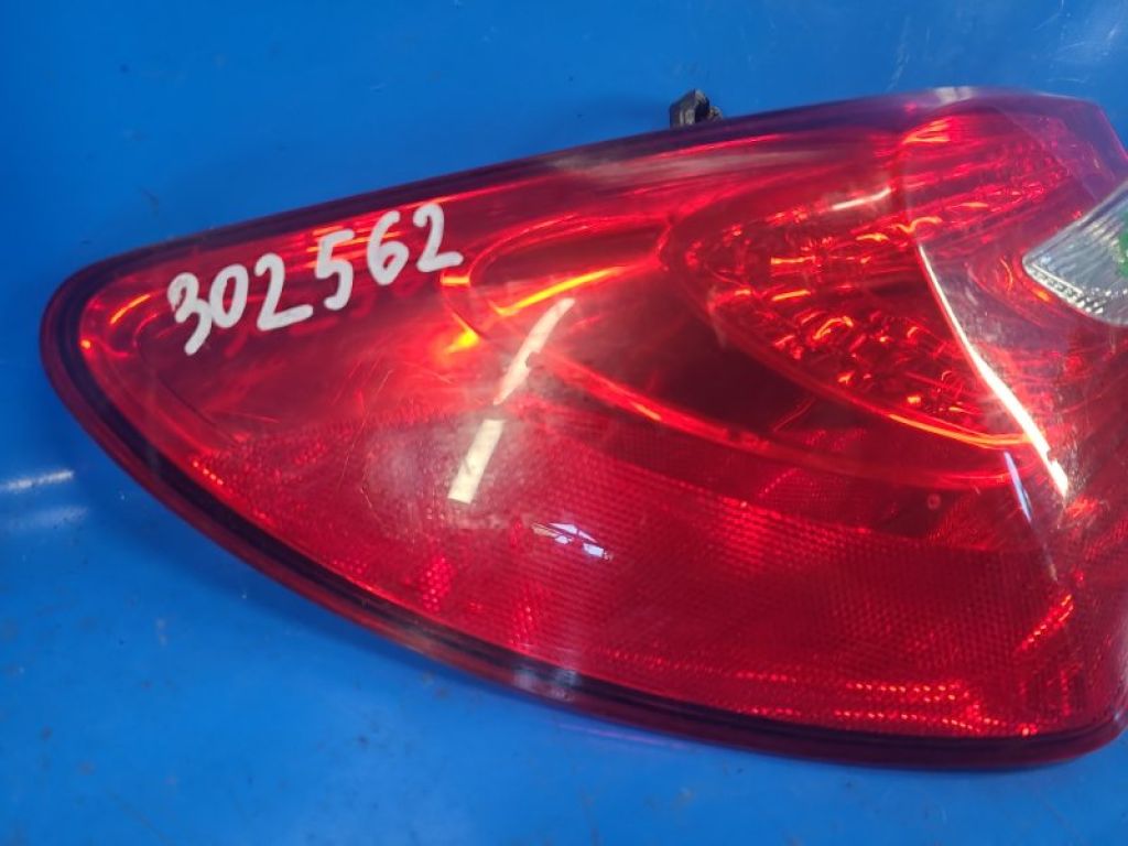 5182525AD | Фонарь наружный лев. CHRYSLER 200 10-14 - Фото 2