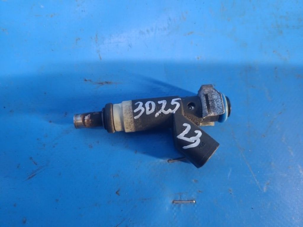 4891577AC | Форсунка топливная CHRYSLER 200 10-14
