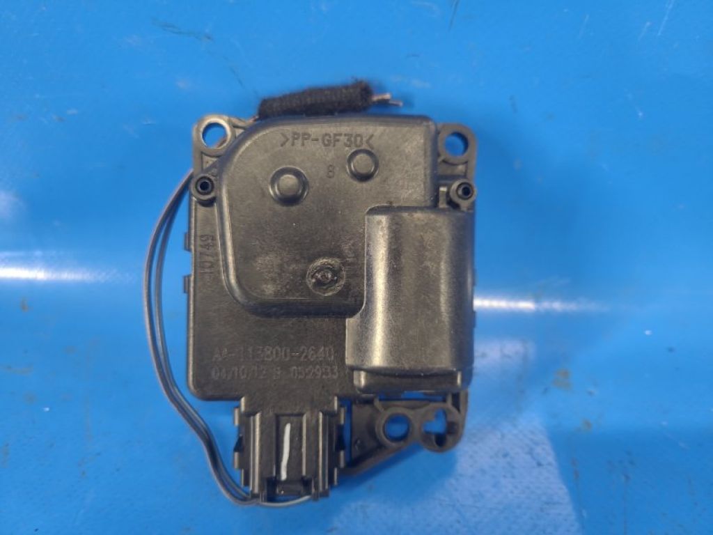 68018109AA | Моторчик заслінки пічки CHRYSLER 200 10-14 - Фото 2