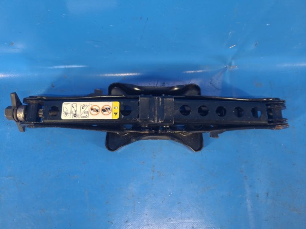 68159285AD | Домкрат CHRYSLER 200 10-14 - Фото 2