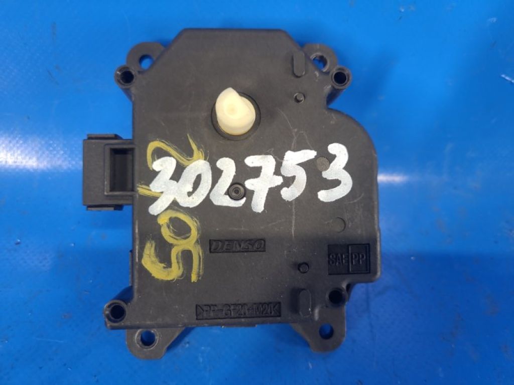 87106-07140 | Моторчик заслонки печки TOYOTA CAMRY 40 06-11