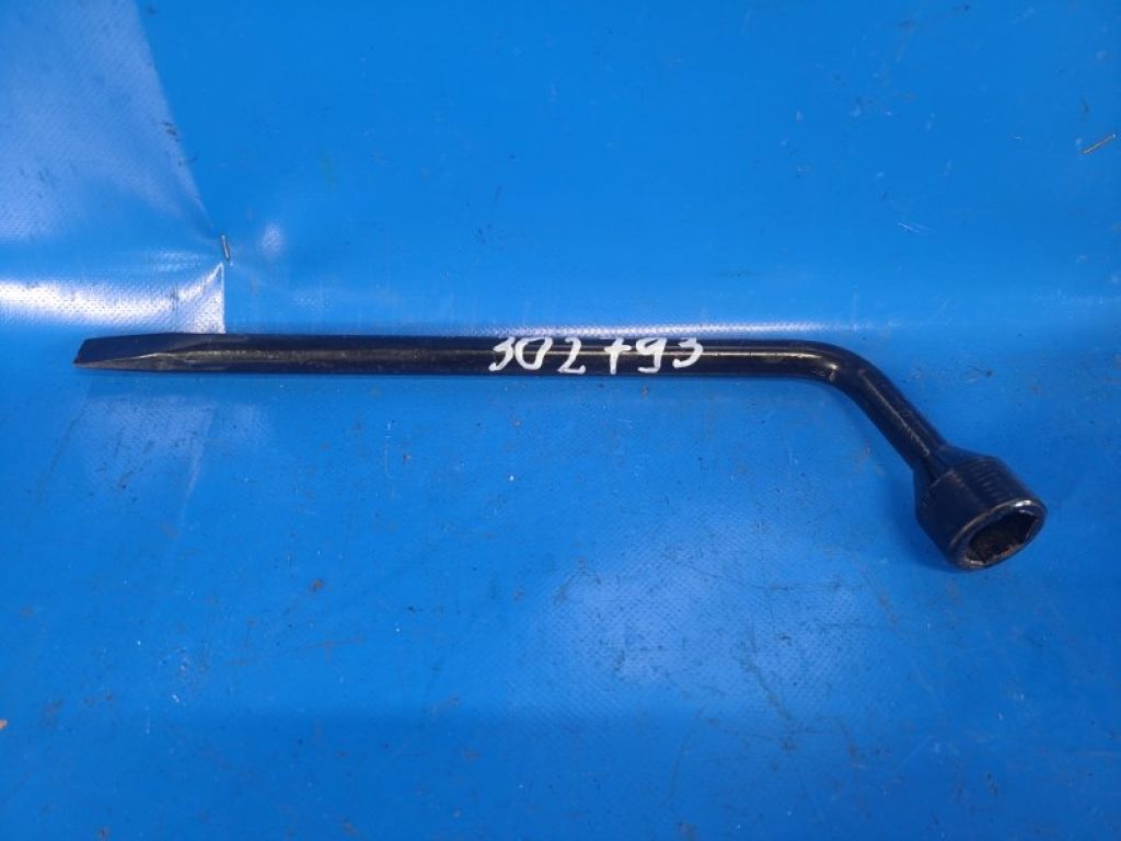 09150-02020 | Ключ балонний TOYOTA CAMRY 40 06-11