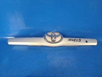накладка кришки багажника TOYOTA CAMRY 40 06-11