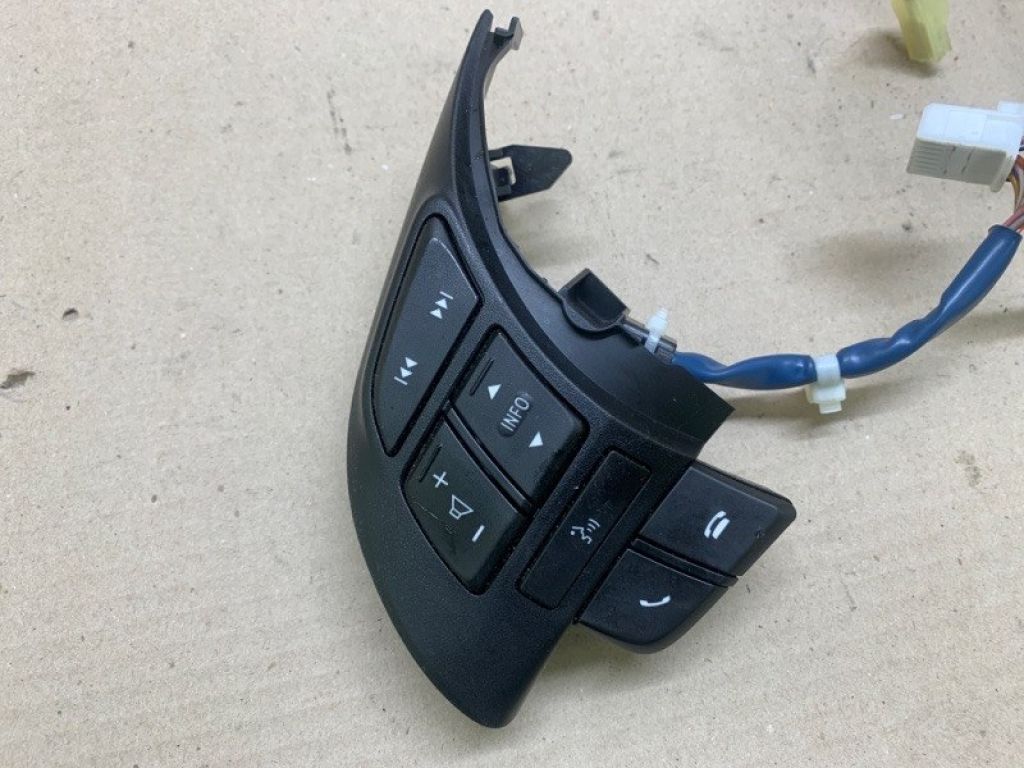 GKL3-66-4M9 | Кнопки руля лів. MAZDA 6 GJ 12- - Фото 2