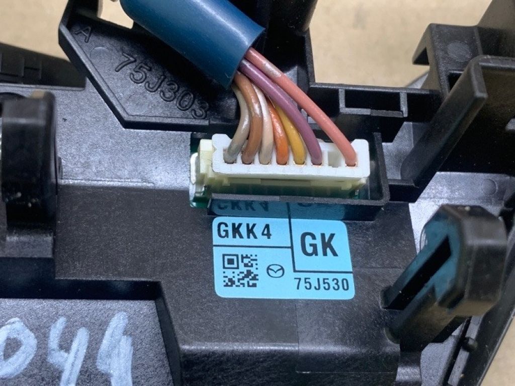 GKL3-66-4M9 | Кнопки руля лів. MAZDA 6 GJ 12- - Фото 4