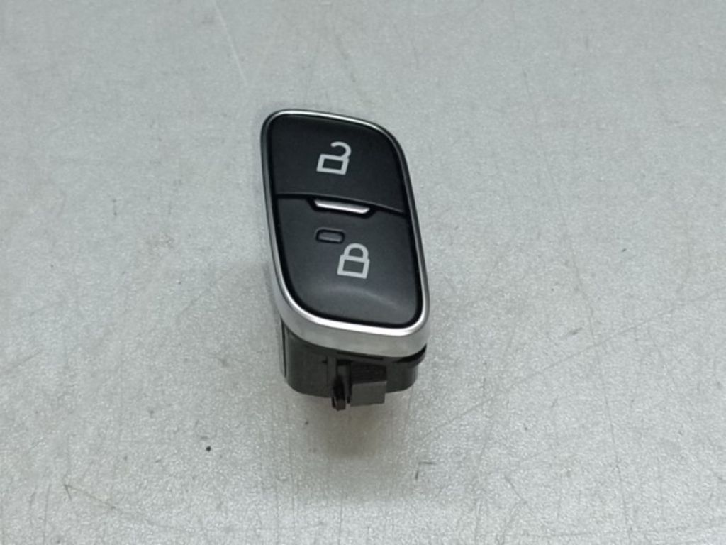 F1EZ-1402-8B | Кнопка центрального замка передн. прав. FORD ECOSPORT 18-22