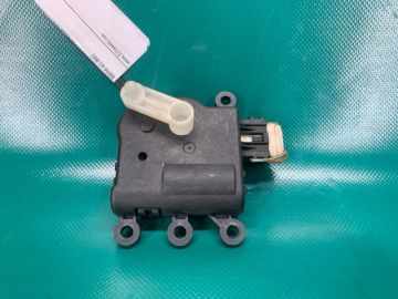 Моторчик заслонки печки MAZDA 3 BL 09-13