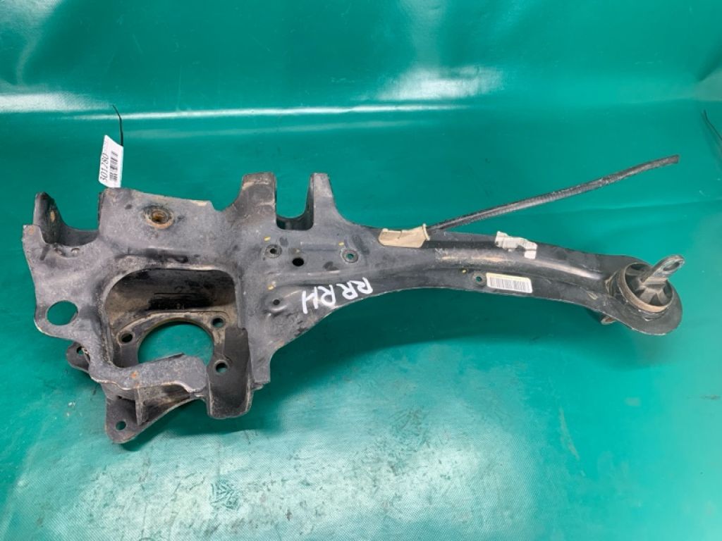 BV6Z-5A968-B | Важіль задньої підвіски поздовжній прав. FORD FOCUS 10-18 - Фото 3