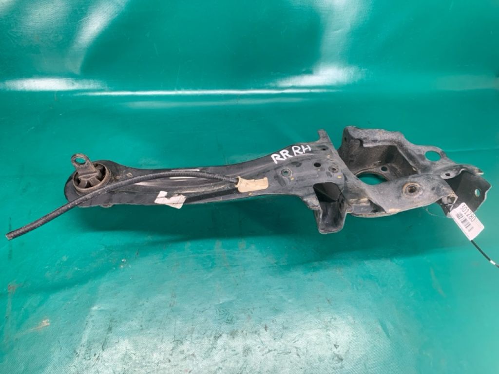 BV6Z-5A968-B | Важіль задньої підвіски поздовжній прав. FORD FOCUS 10-18 - Фото 6