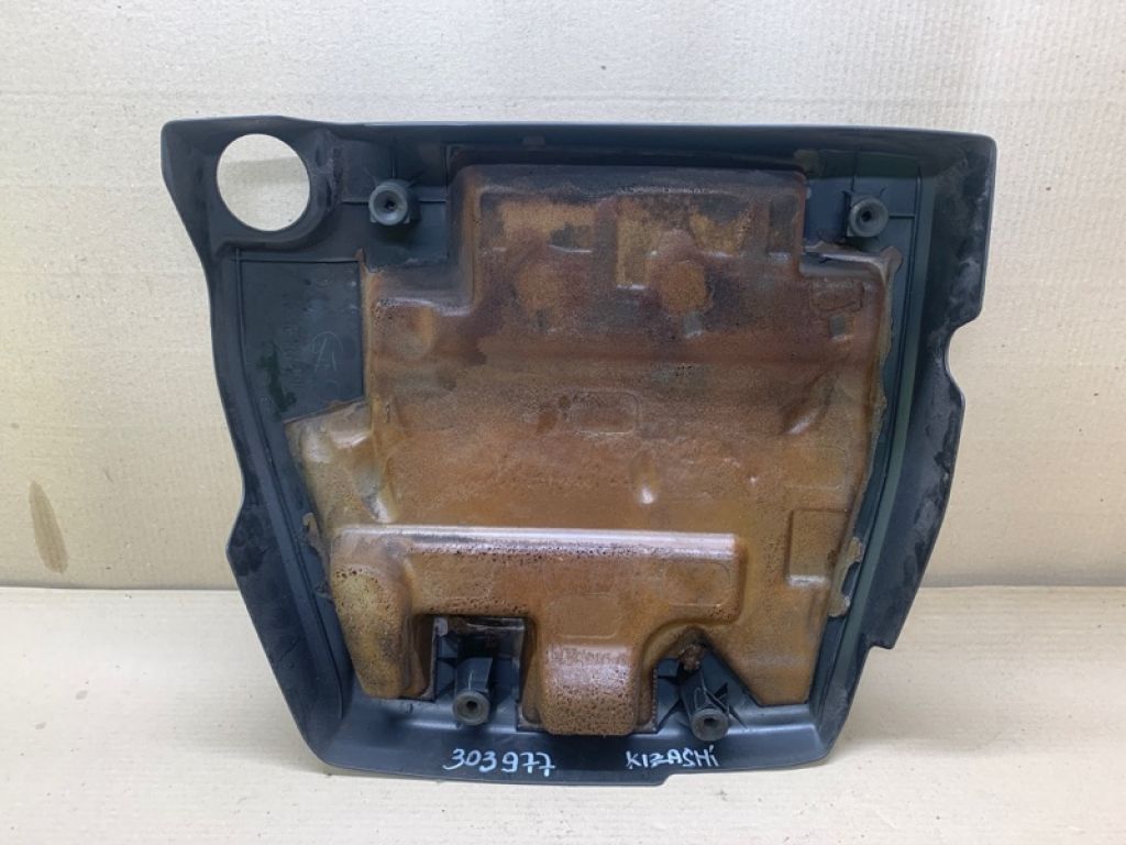 13170-57L00 | Накладка двигуна декоративна SUZUKI KIZASHI 09-14 - Фото 2