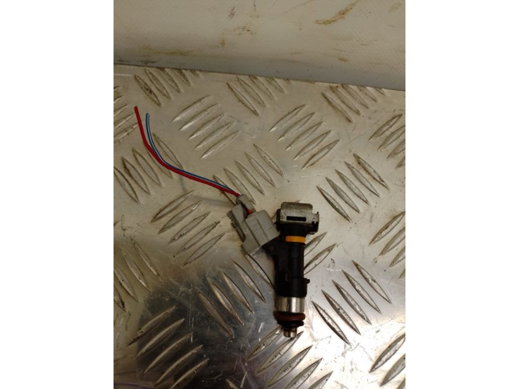 16600-CD700 | Форсунка топливная INFINITI M35/M45 04-10