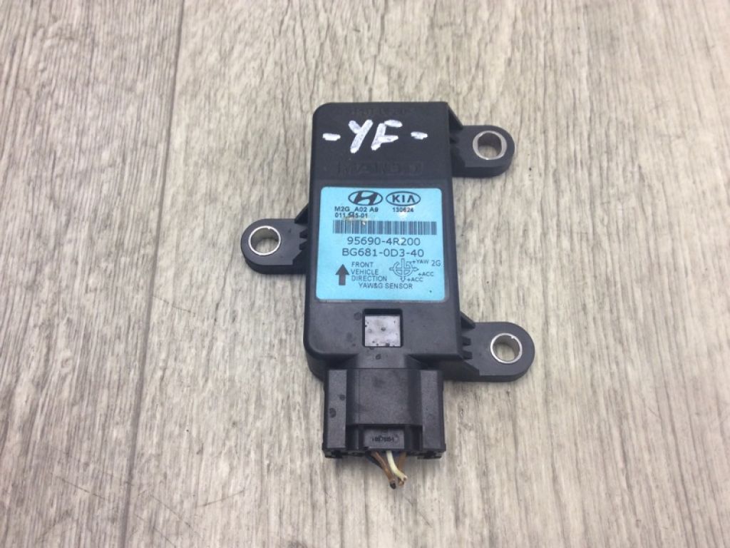 95630-4R200 | Датчик прискорення HYUNDAI SONATA YF 10-14