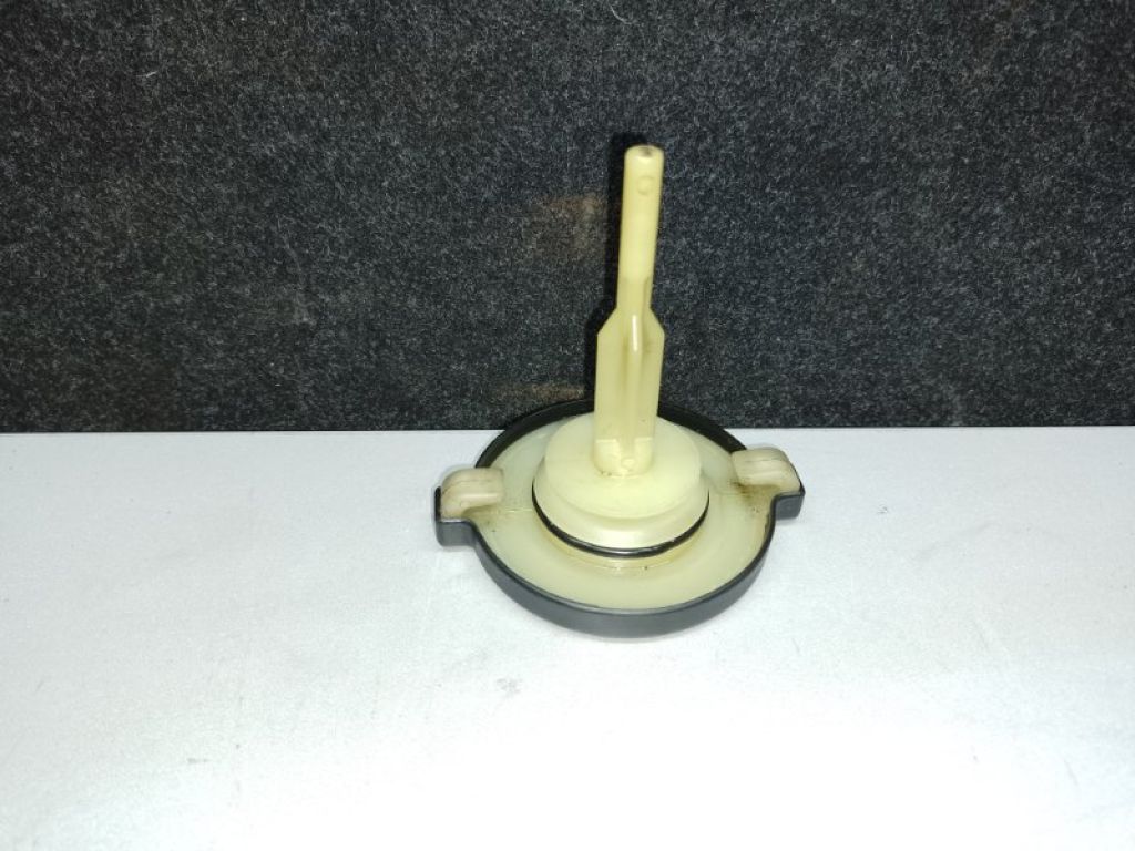 44305-04010 | Крышка бачка ГУР TOYOTA CAMRY 40 06-11 - Фото 2